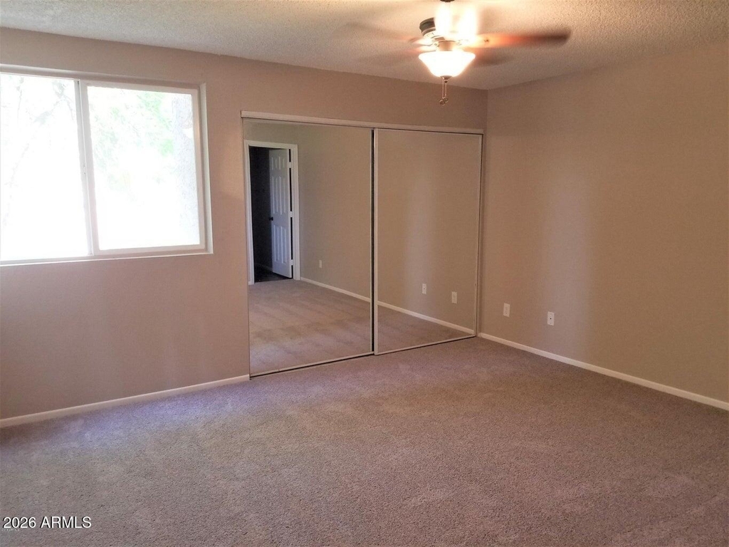 18811 N 19th Avenue - Photo 8
