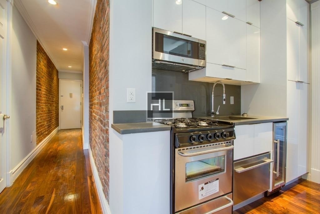 Lexington Avenue - Photo 3