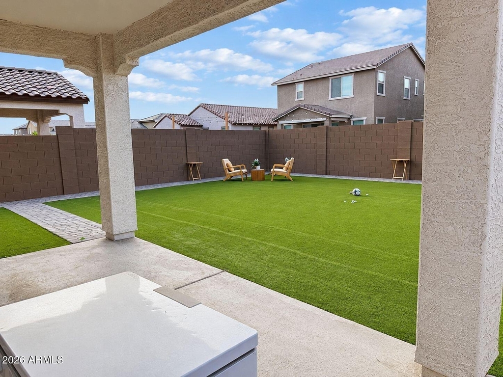 9444 W Roma Avenue - Photo 20