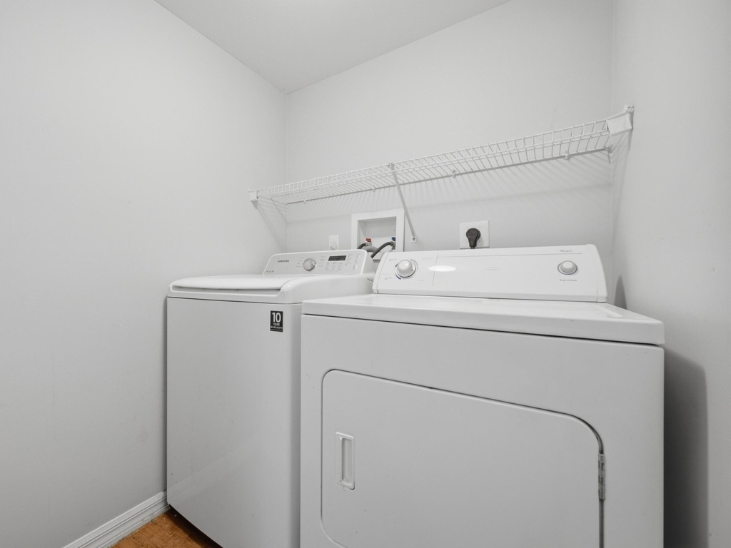 900 Crestwood Court S - Photo 17