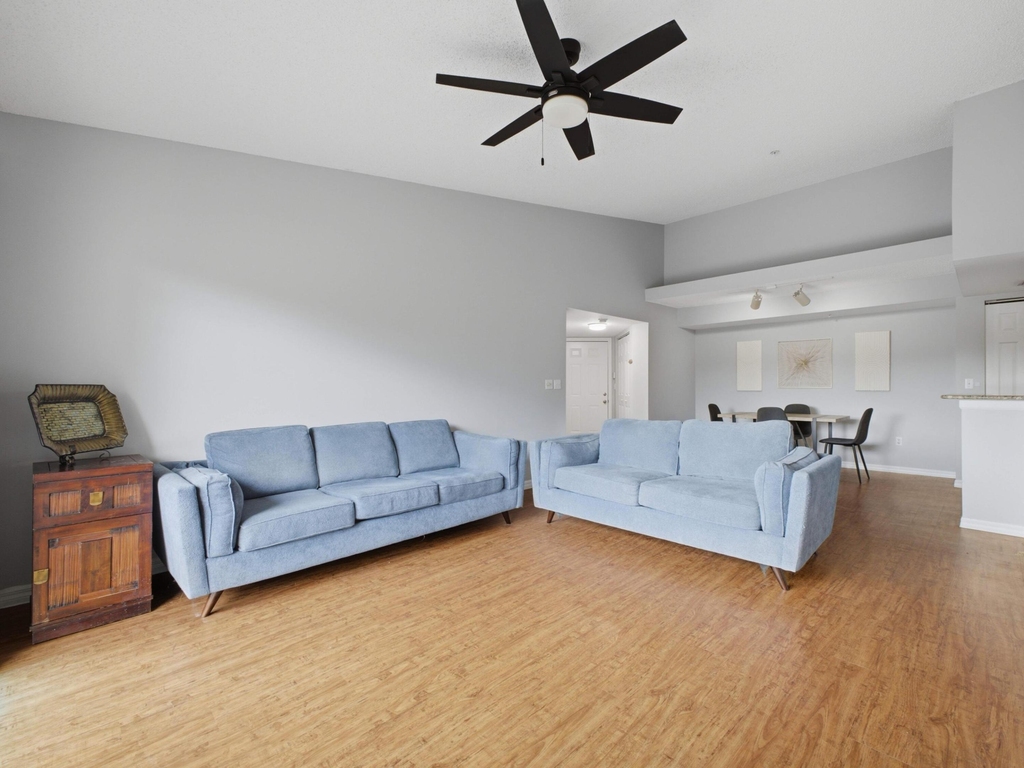 900 Crestwood Court S - Photo 11