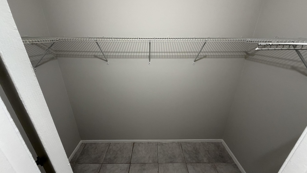 2501 Riverside Drive - Photo 5
