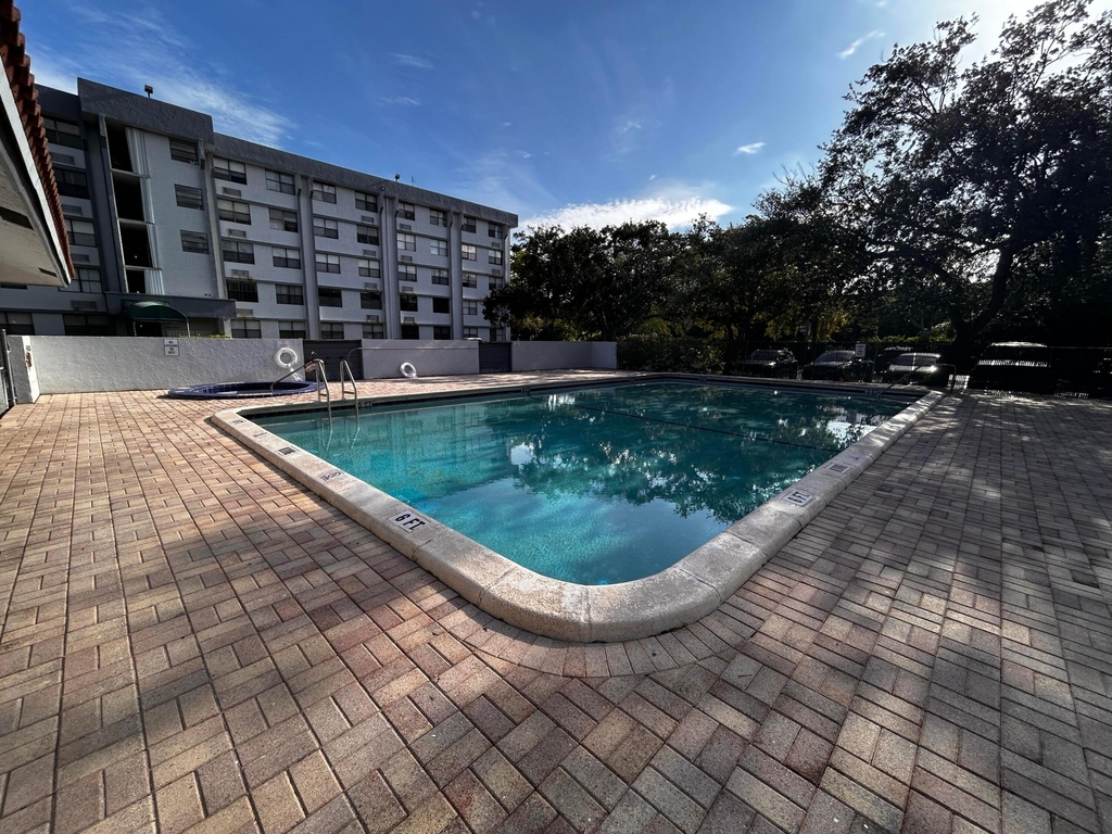 2501 Riverside Drive - Photo 15