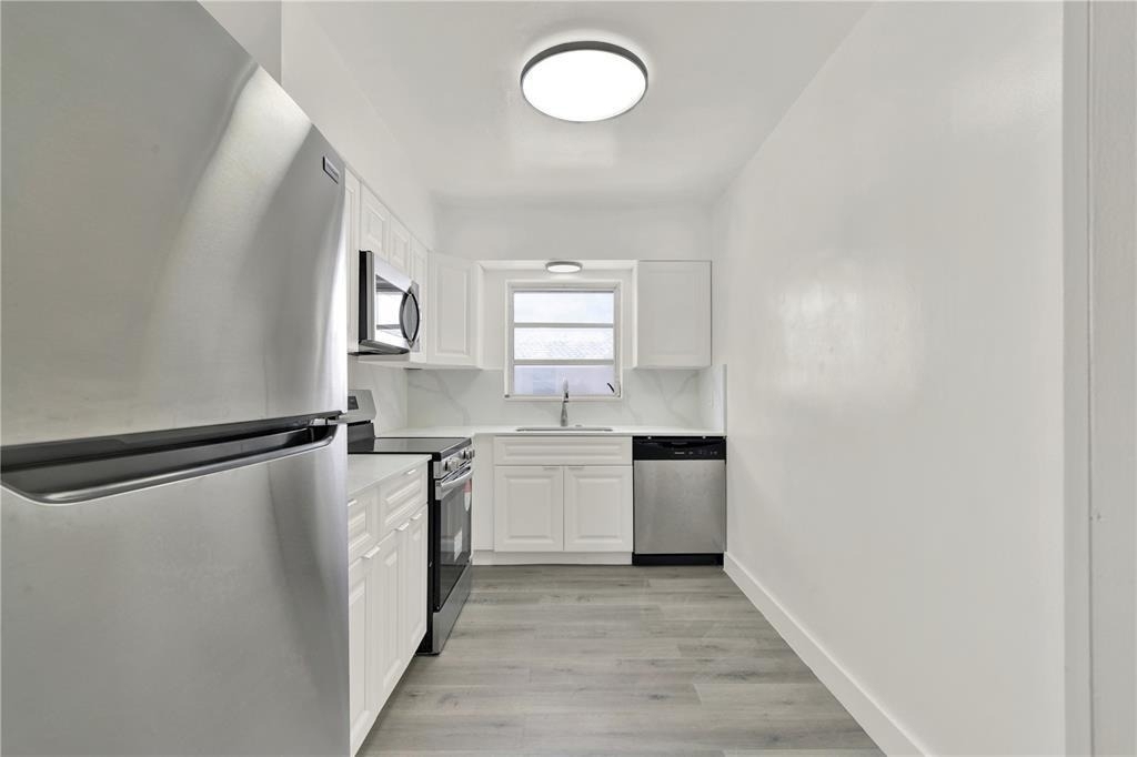 2864 Ne 32nd Street - Photo 8