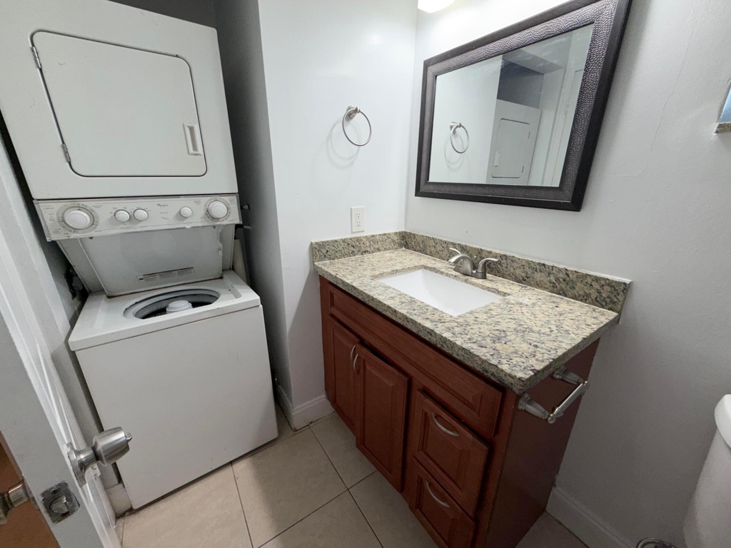 2255 Ne 51st Street - Photo 12