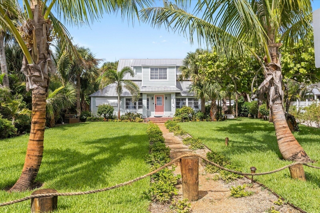 4360 Ne Indian River Drive - Photo 2