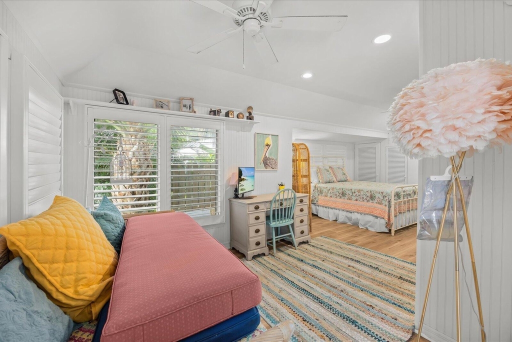 4360 Ne Indian River Drive - Photo 32
