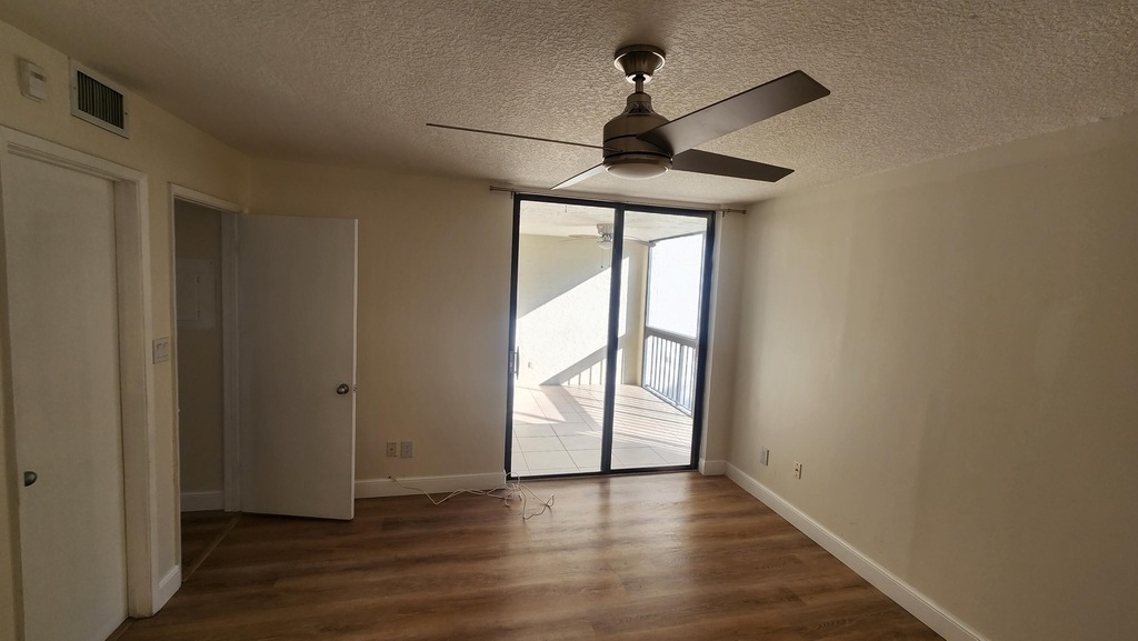 820 Lavers Circle - Photo 9