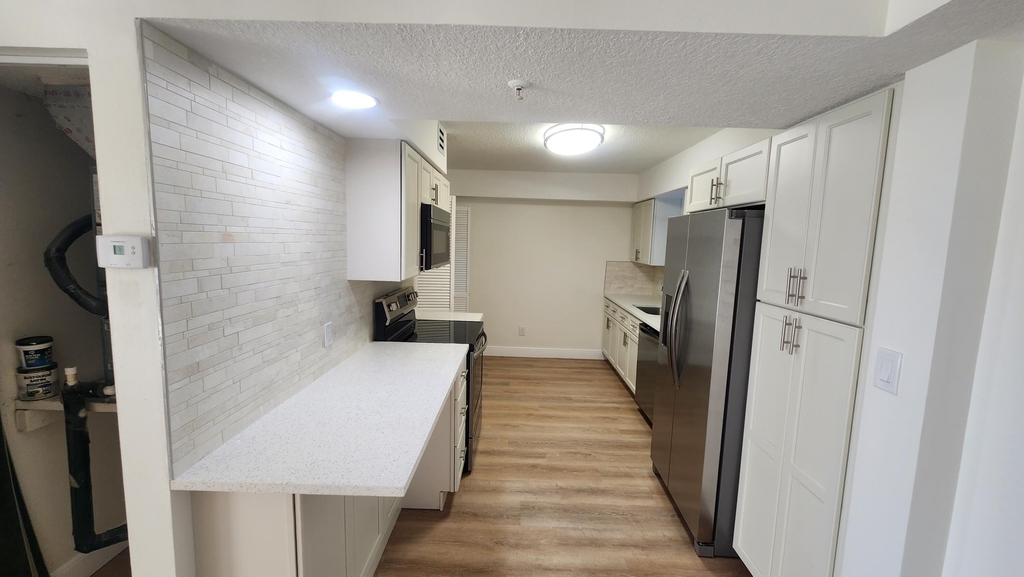 820 Lavers Circle - Photo 5