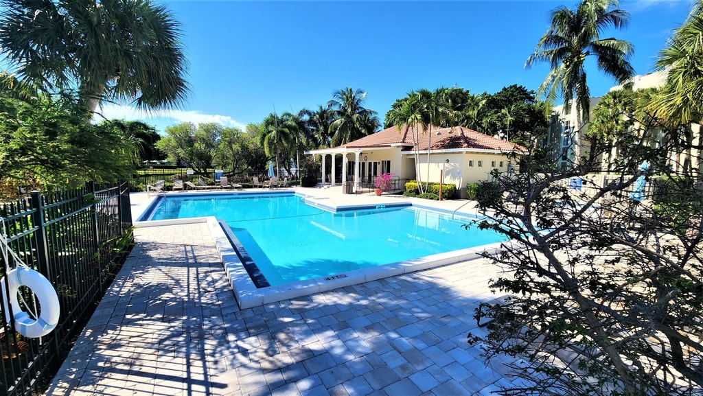 820 Lavers Circle - Photo 22