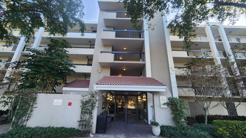820 Lavers Circle - Photo 0