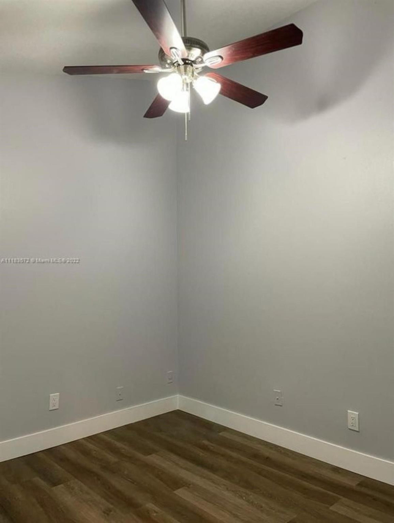4125 Nw 78th Avenue - Photo 12