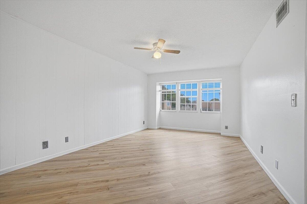 11635 Ficus Street - Photo 19