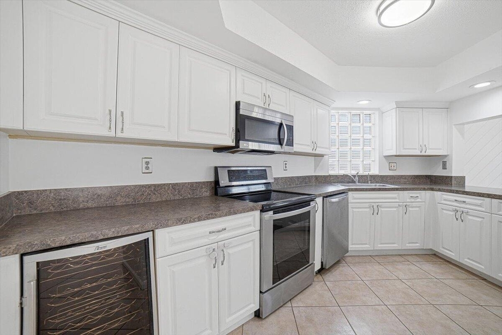 11635 Ficus Street - Photo 7