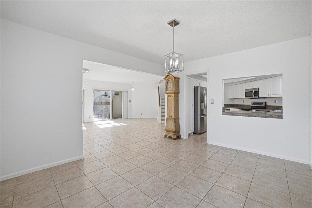 11635 Ficus Street - Photo 5