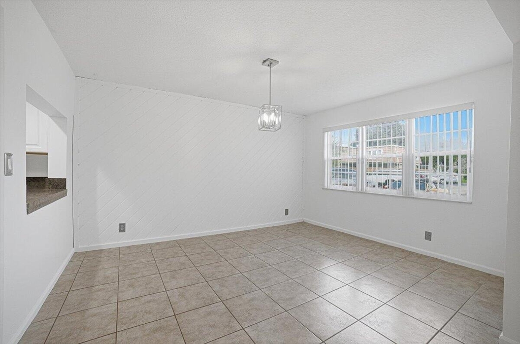 11635 Ficus Street - Photo 4