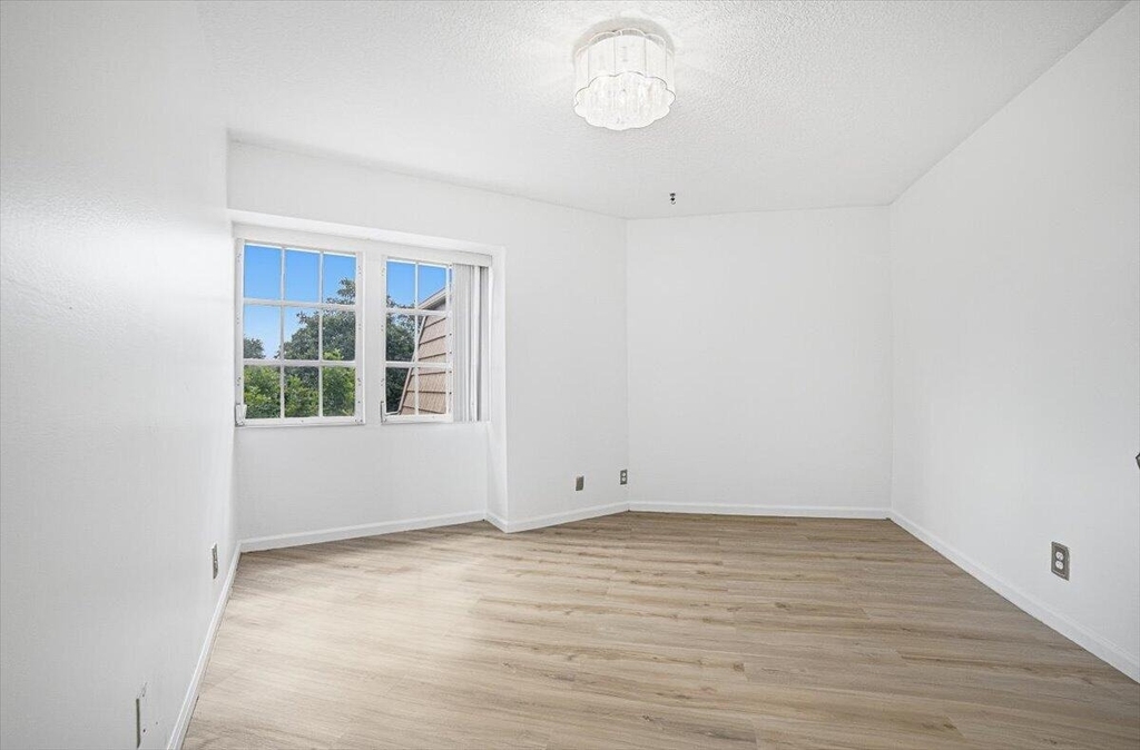 11635 Ficus Street - Photo 15