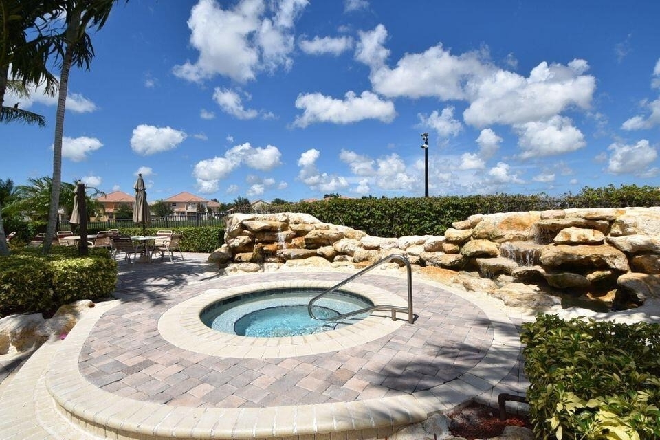 8800 Cobblestone Point Circle - Photo 40