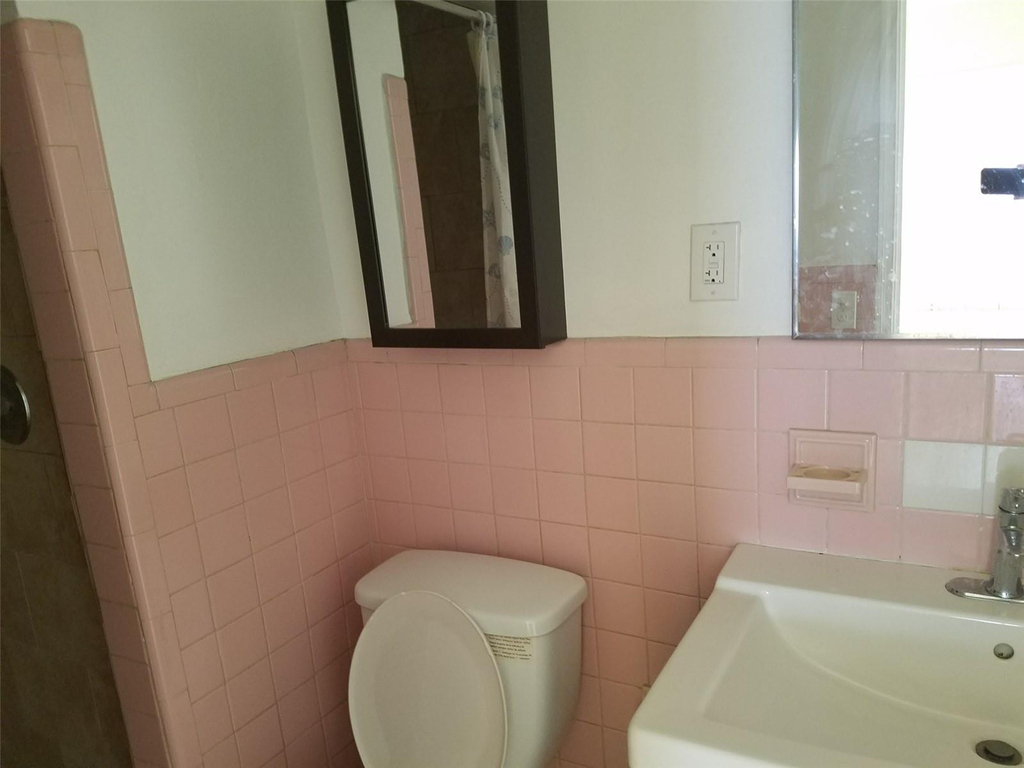 1907 Cleveland Street - Photo 9