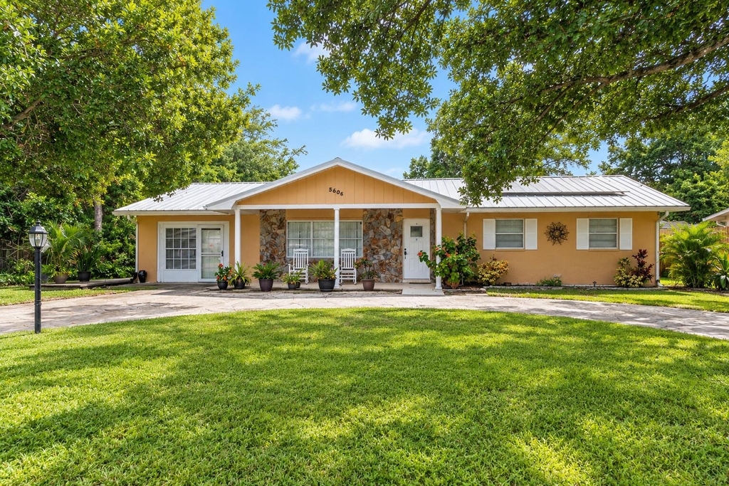5605 Winter Garden Parkway - Photo 0