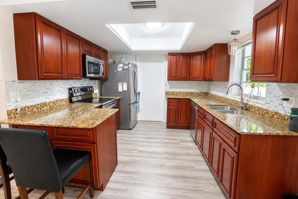 5605 Winter Garden Parkway - Photo 2