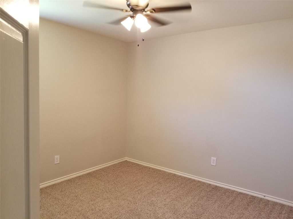 5598 Carrington Drive - Photo 12