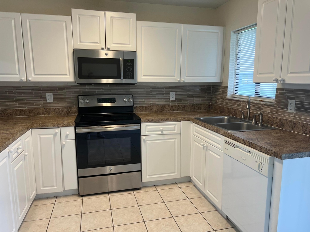 650 Sw Veronica Avenue - Photo 12