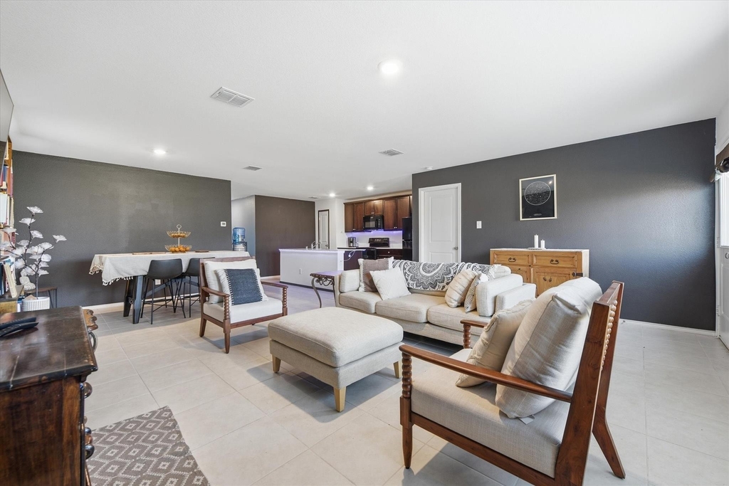 1393 Beach Drive - Photo 15