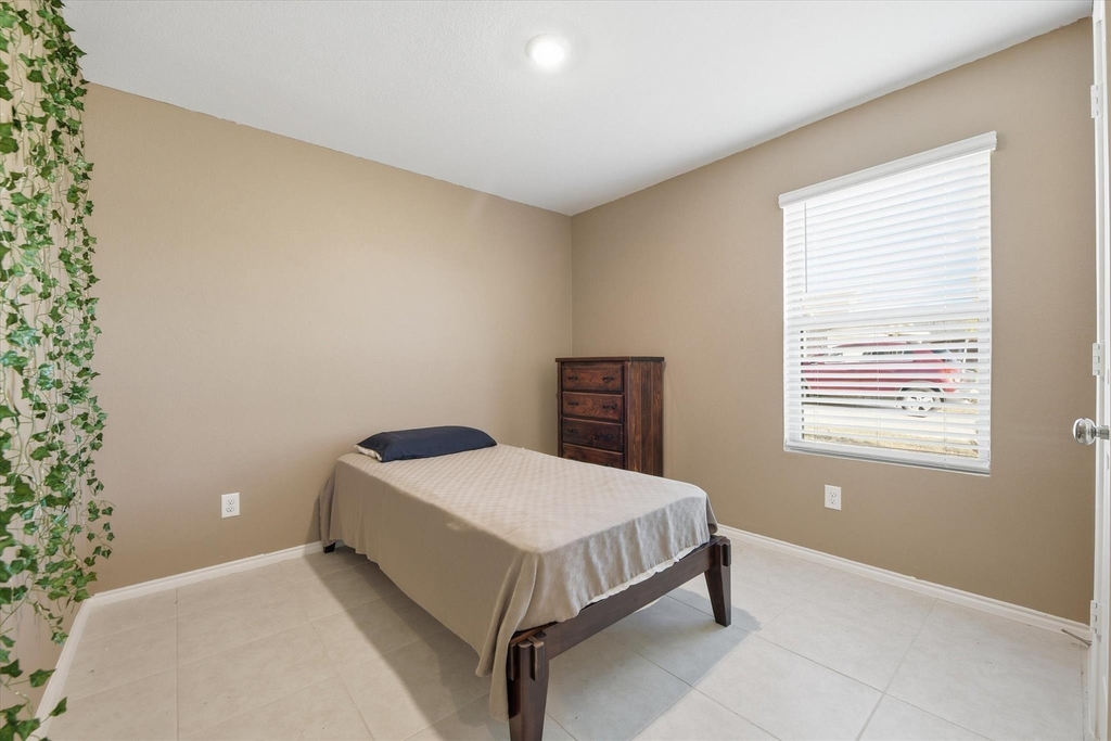1393 Beach Drive - Photo 22