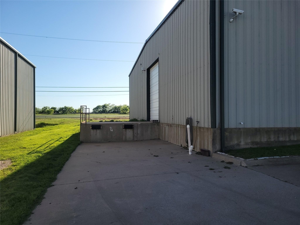 578 Aviator Drive - Photo 2