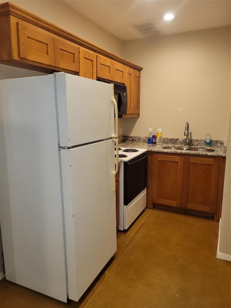 578 Aviator Drive - Photo 32