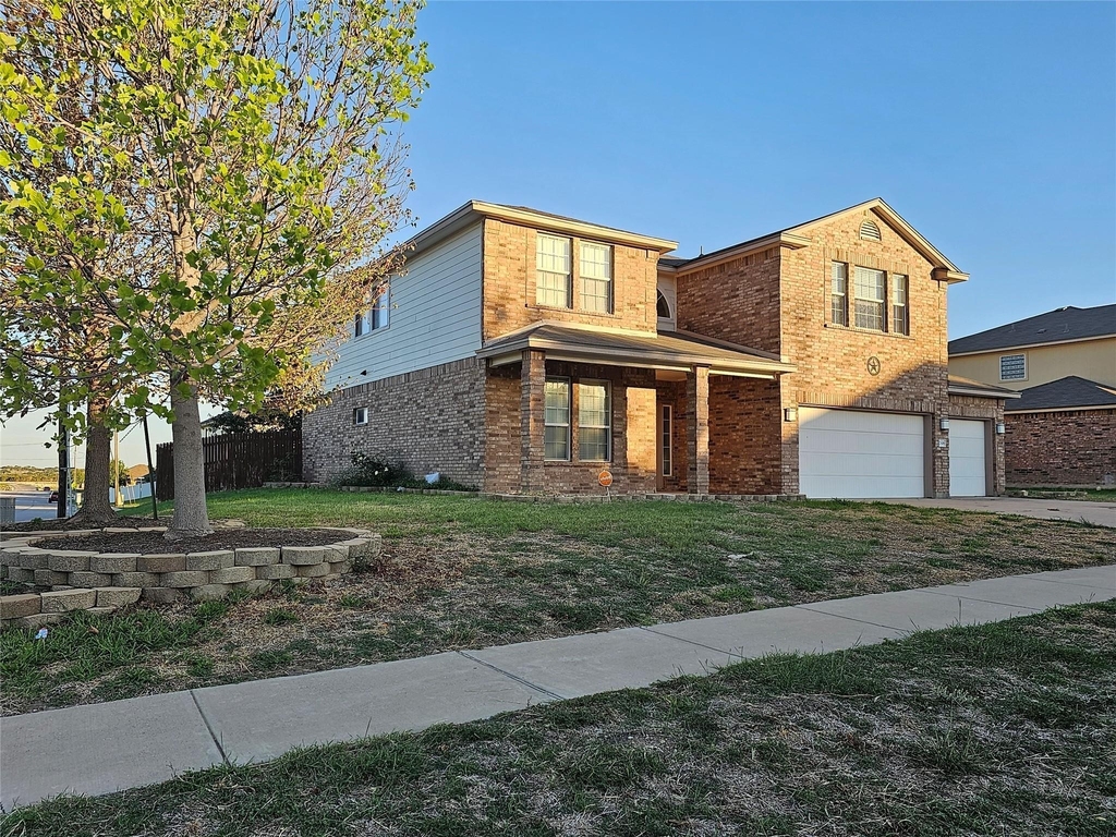 2306 Scott Drive - Photo 0