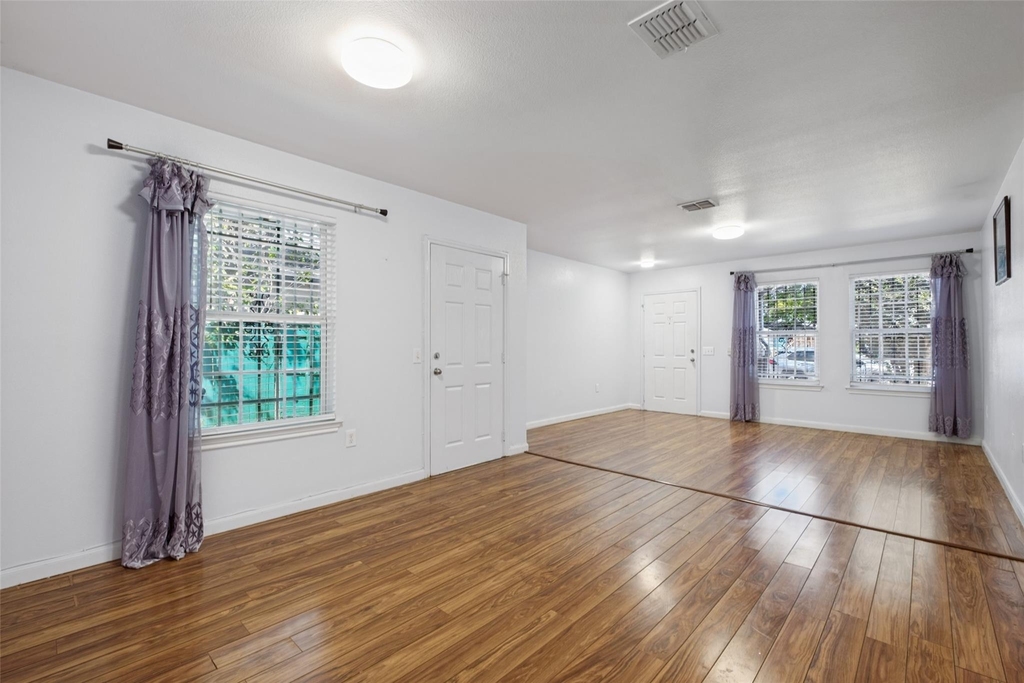 1720 Pueblo Street - Photo 2
