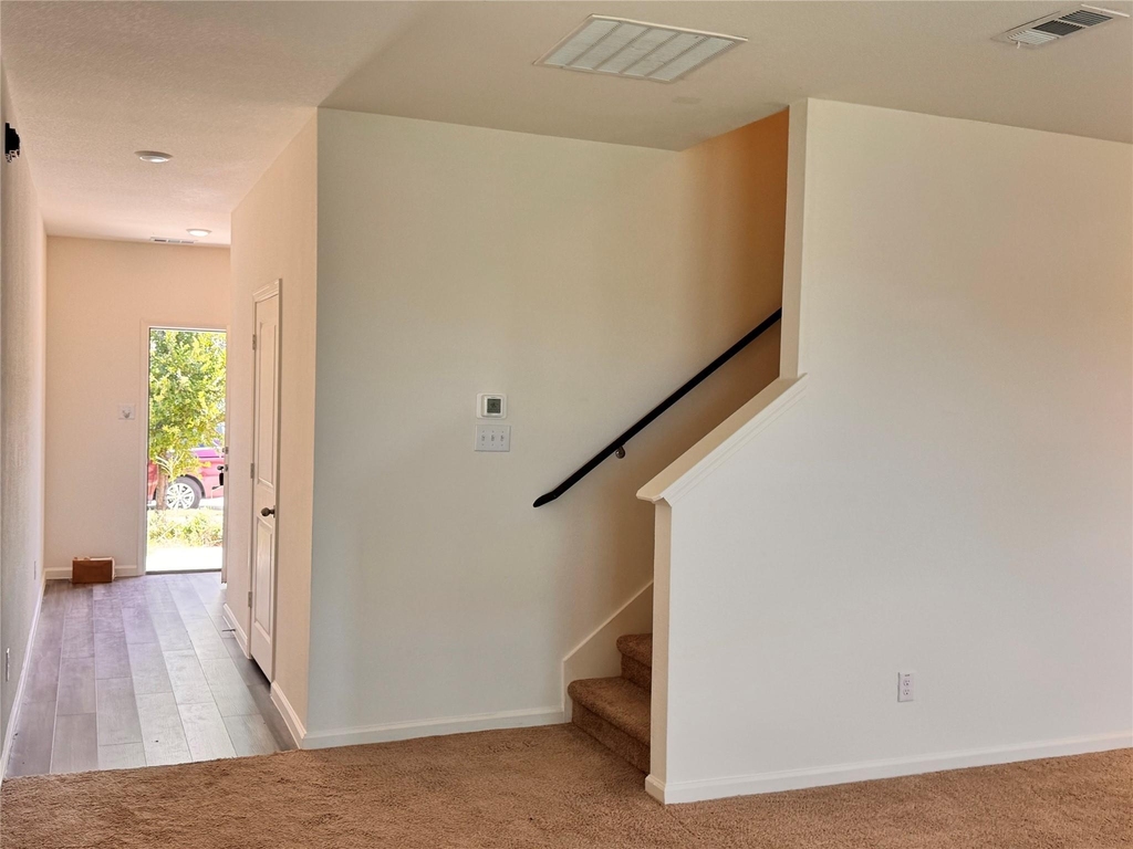 1906 Chapel Hill Road - Photo 3
