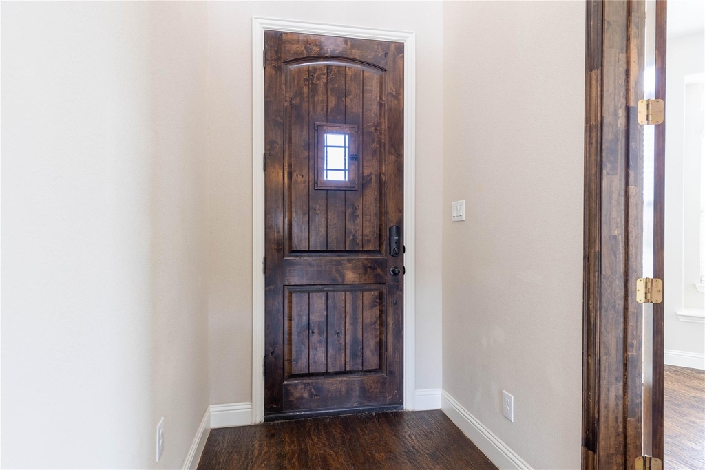 3312 Blue Jay Lane - Photo 2