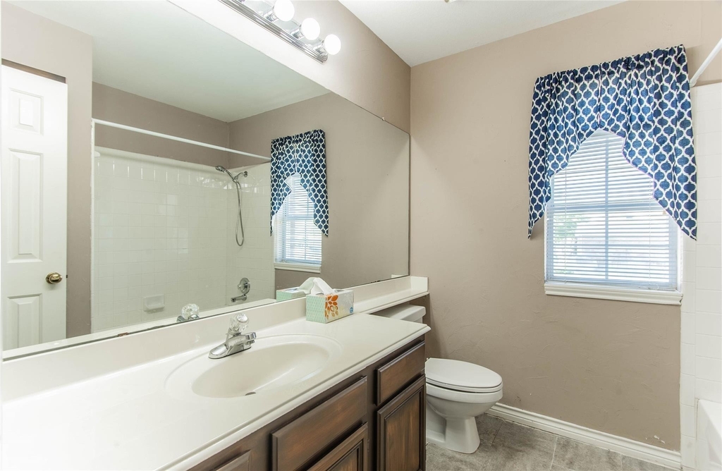 4129 Staten Island Drive - Photo 28