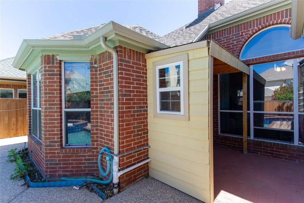 4129 Staten Island Drive - Photo 35