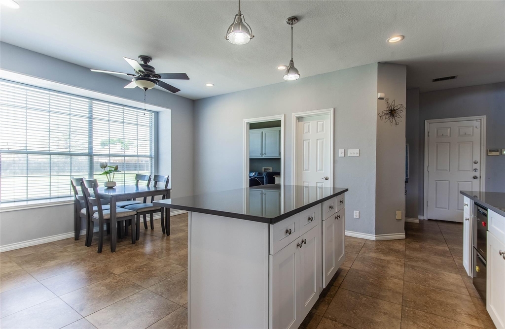 4129 Staten Island Drive - Photo 10