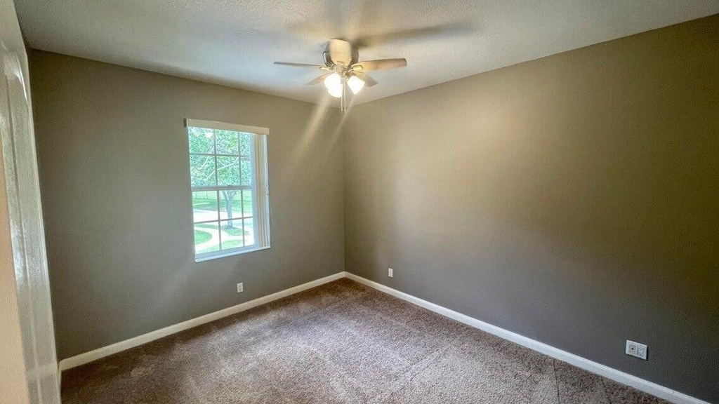 2039 Tarpon Lake Way - Photo 11