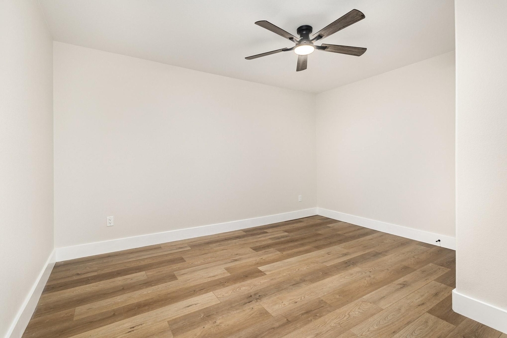 13520 Glenside Drive - Photo 13