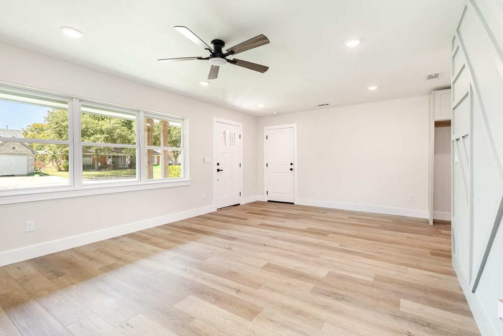 13520 Glenside Drive - Photo 1