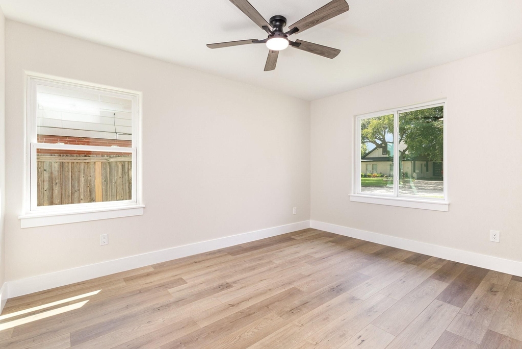13520 Glenside Drive - Photo 10