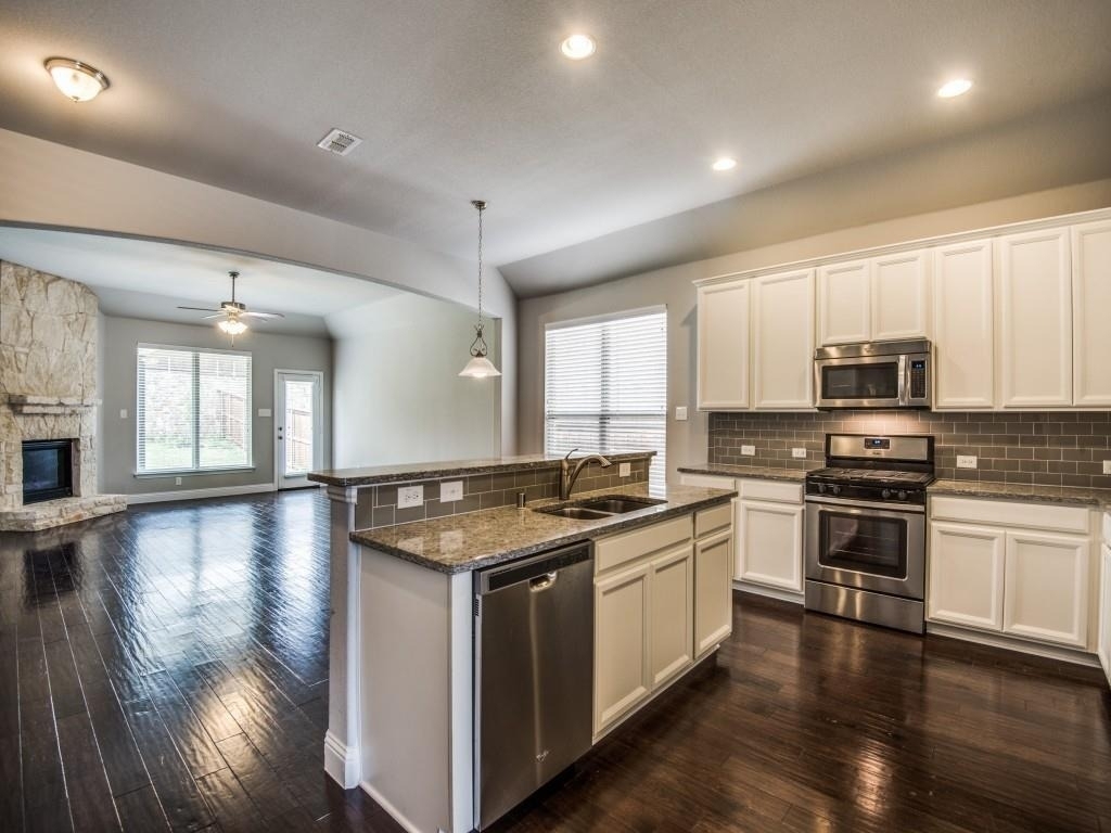 812 Llano Falls Drive - Photo 9