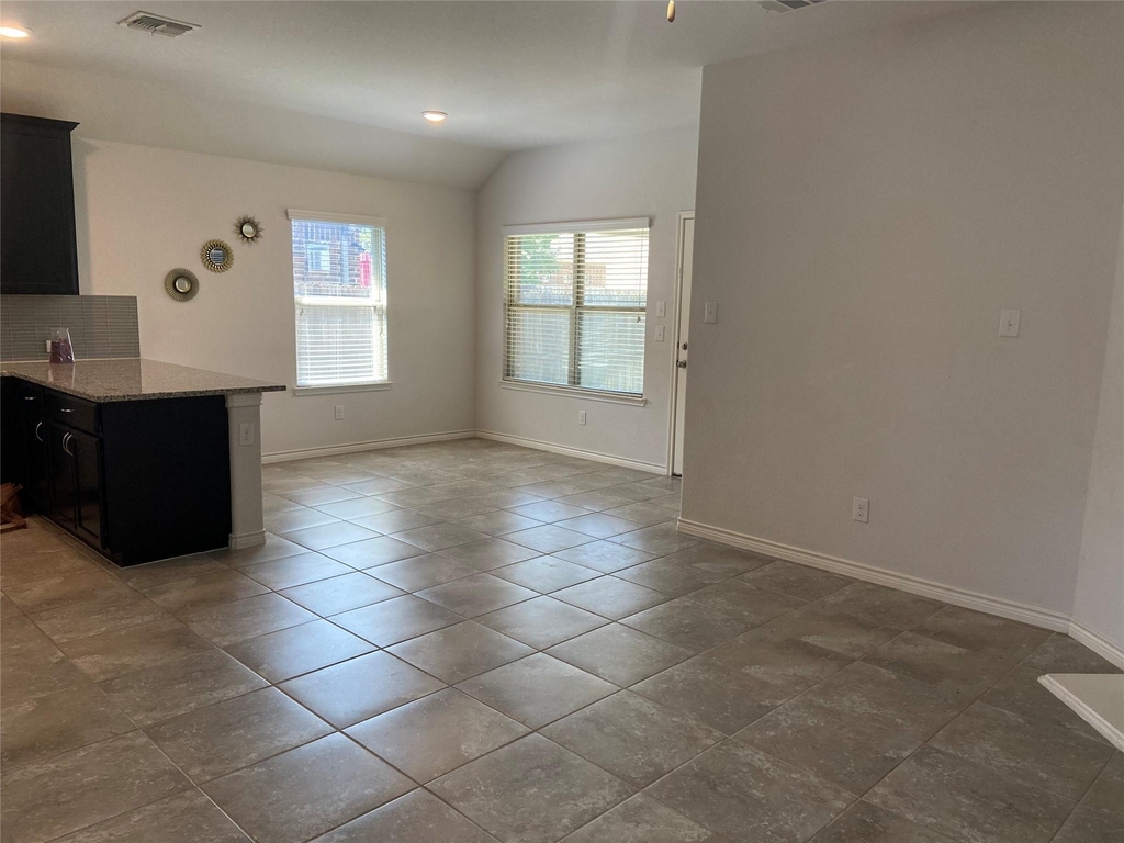 801 Dickens Drive - Photo 3