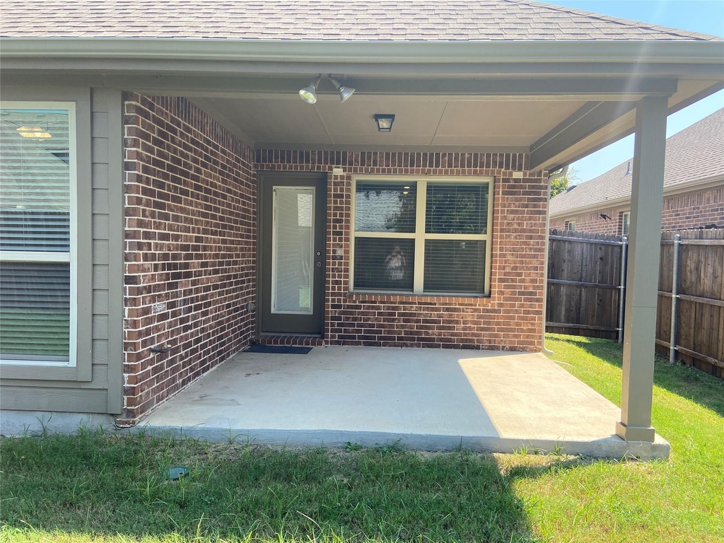 801 Dickens Drive - Photo 28