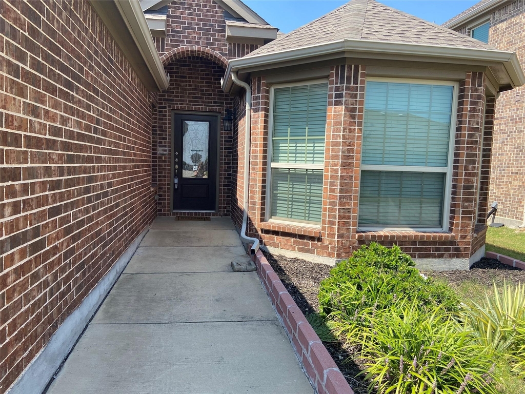 801 Dickens Drive - Photo 0