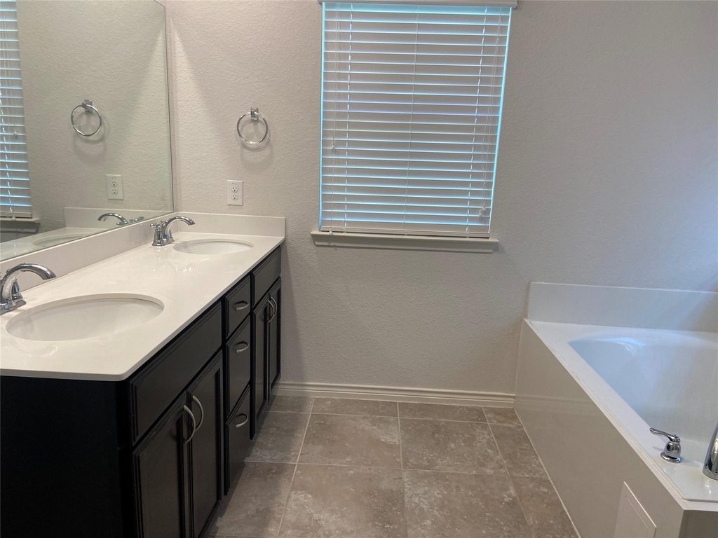 801 Dickens Drive - Photo 21