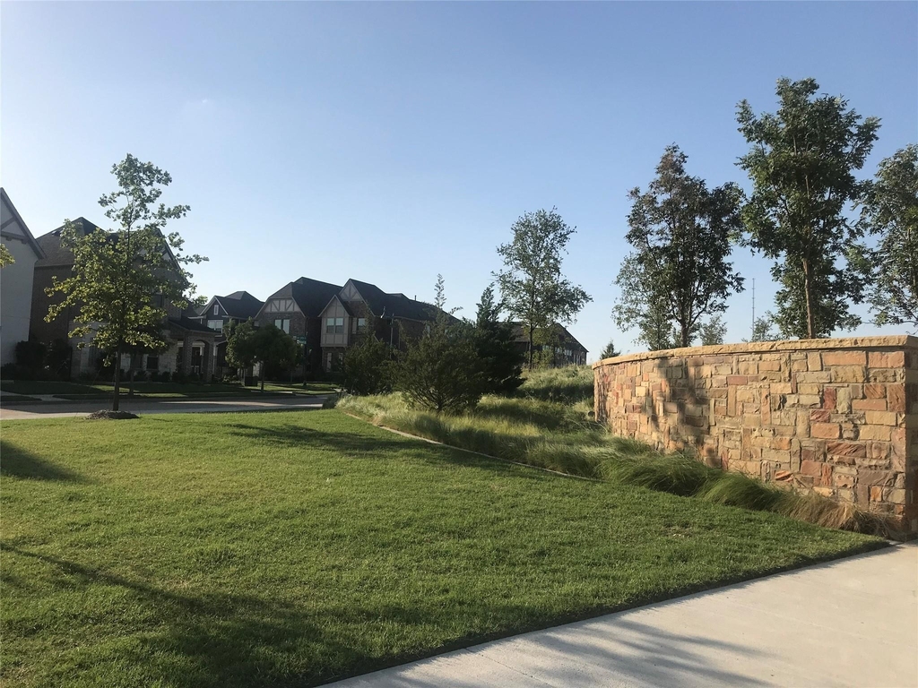6321 Smithwick Drive - Photo 14