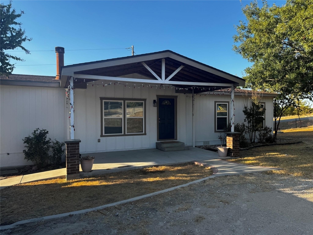 202 Tumbleweed Drive - Photo 0