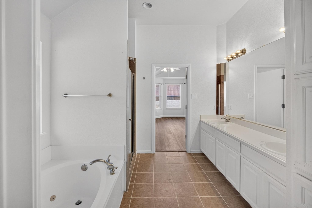 2921 Silvercrest Lane - Photo 12